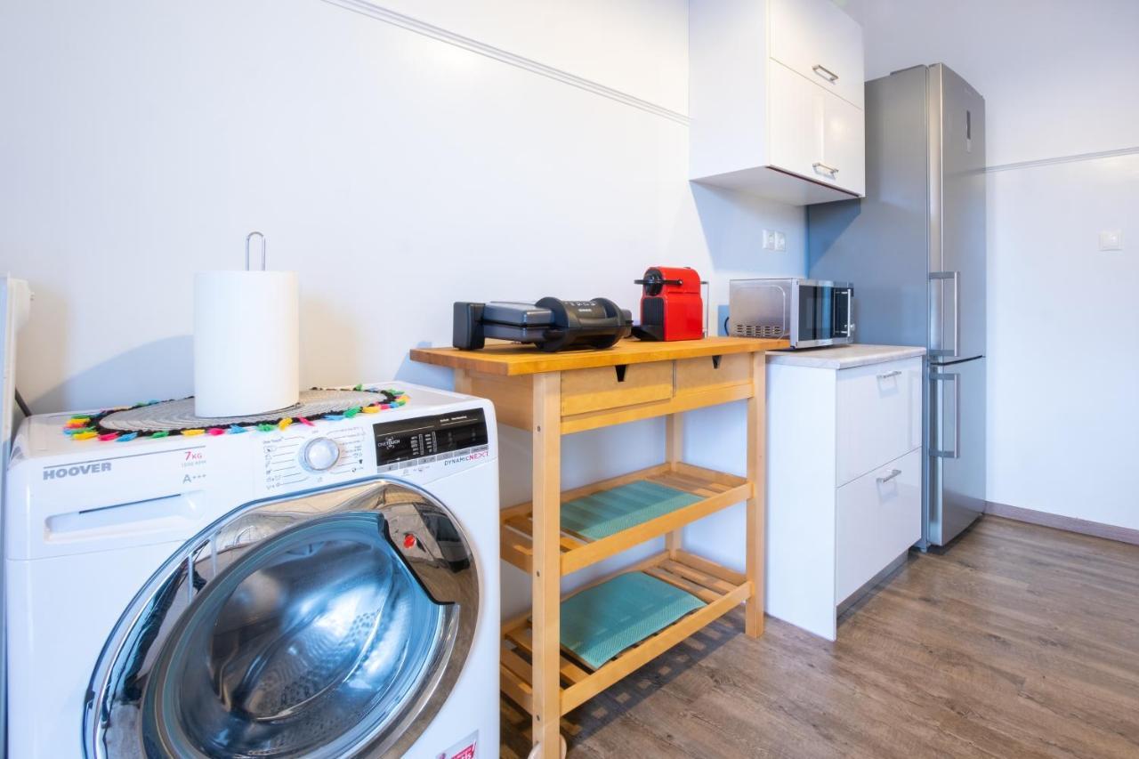 Apartment With Parking Near Medical Center เอเธนส์ ภายนอก รูปภาพ